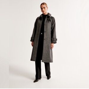 Abercrombie & Fitch Wool Blend Funnel Neck Coat in Grey Herringbone size S